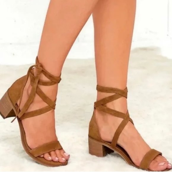 Steve Madden Strappy Sandals - Picture 1 of 4
